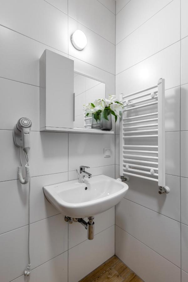 Hotel A4 Wroclaw - Bielany Bielany Wrocławskie Esterno foto